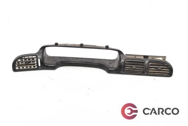 Конзола около километраж с духалки парно за PEUGEOT 406 седан (8B) 1.8 16V (1995 - 2005)