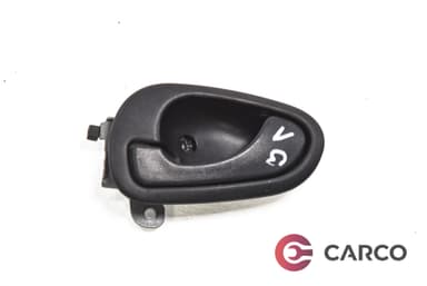 Вътрешна дръжка задна лява за MITSUBISHI CARISMA (DA_) 1.8 16V GDI (DA2A) (1995 - 2006)