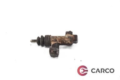 Долна помпа съединител за NISSAN ALMERA TINO (V10) 1.8 (2000)
