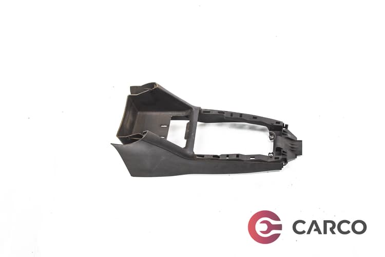 Конзола около скоростен лост за SEAT CORDOBA Vario (6K5) 1.4 16V (1999 - 2002)