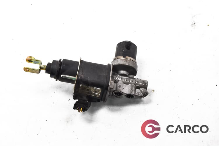 Спирачна помпа 0204221314 за MERCEDES-BENZ E-CLASS седан (W211) E 200 CDI (211.004) (2002 - 2009)