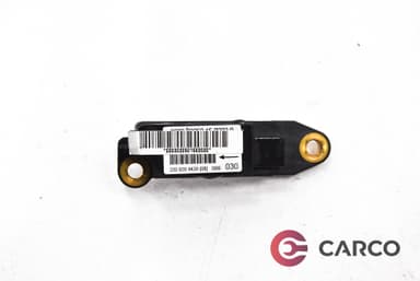 AIRBAG сензор 2208204426 за MERCEDES-BENZ S-CLASS седан (W220) S 320 (220.065, 220.165) (1998 - 2005)