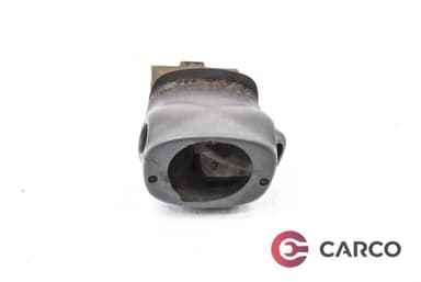 Конзола около волан за TOYOTA YARIS  (SCP1_, NLP1_, NCP1_) 1.0 16V (1999 - 2005)