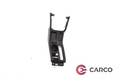 Конзола около ръчна спирачка с поставка за чаша за SUBARU LEGACY Mk III комби (BE, BH) 2.5 AWD (1998 - 2003)