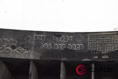 Буфер предна броня 8200258961 за RENAULT MODUS / GRAND MODUS (F/JP0_) 1.2 (JP0C, JP0K, FP0C, FP0K, FP0P, JP0P, JP0T) (2004)