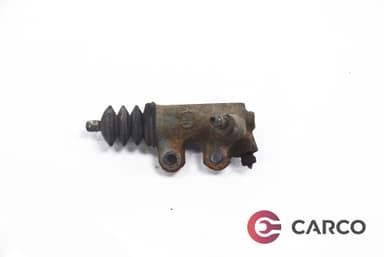 Долна помпа съединител за TOYOTA AVENSIS (_T22_) 2.0 TD (CT220_) (1997 - 2003)