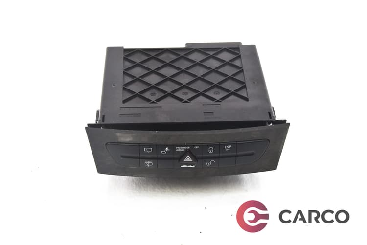 CD чейджър с панел копчета за MERCEDES-BENZ E-CLASS T-Model (S211) E 320 T CDI (211.226) (2003 - 2009)