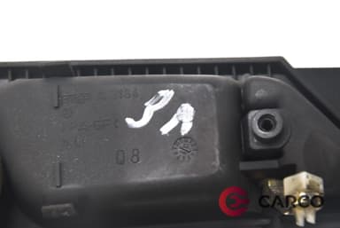 Вътрешна дръжка задна лява за MERCEDES-BENZ C-CLASS седан (W203) C 220 CDI (203.006) (2000 - 2007)