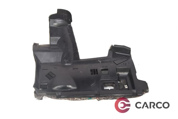 Интериорна лайсна A 203 680 4739 за MERCEDES-BENZ C-CLASS седан (W203) C 220 CDI (203.006) (2000 - 2007)