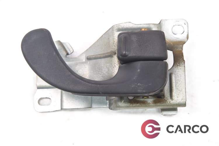 Вътрешна дръжка предна дясна за MITSUBISHI GALANT Mk V седан (E5_A, E7_A, E8_A) 1.8 (E52A) (1992 - 1998)