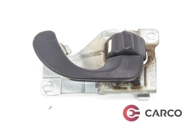 Вътрешна дръжка задна дясна за MITSUBISHI GALANT Mk V седан (E5_A, E7_A, E8_A) 1.8 (E52A) (1992 - 1998)