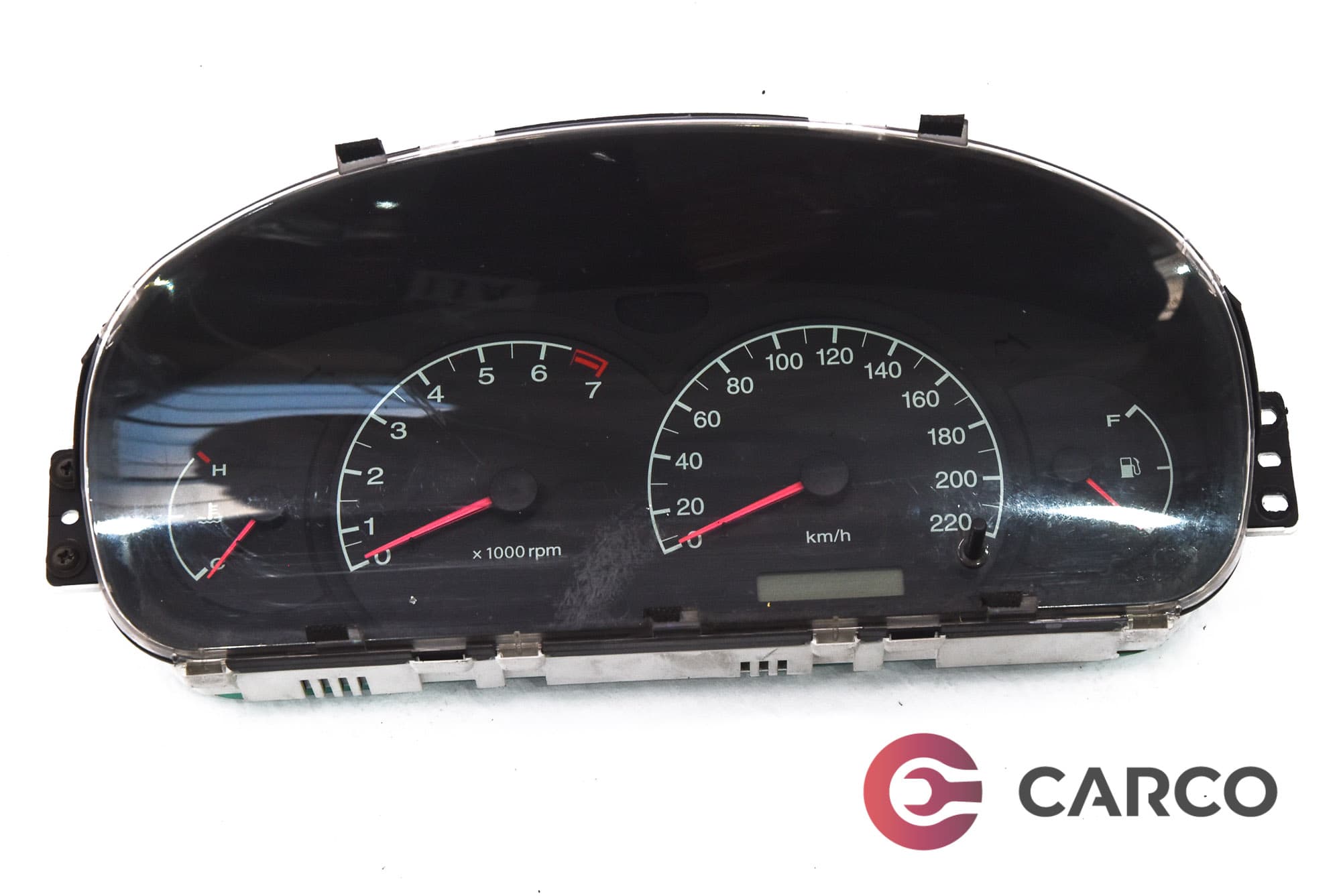 Километраж за HYUNDAI ELANTRA седан (XD) 1.6 (2000 - 2006)