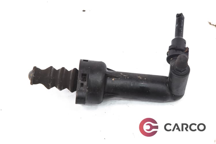 Долна помпа съединител за VW GOLF V (1K1) 1.4 16V (2003 - 2009)