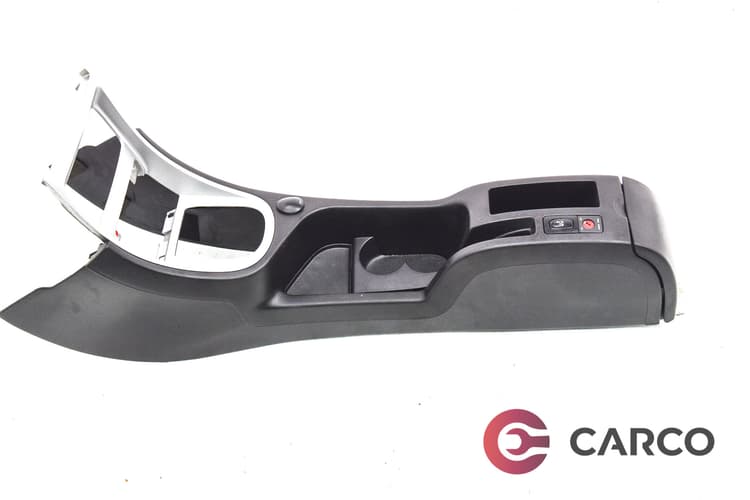 Централна конзола около скоростен лост за PEUGEOT 307 SW (3H) 1.6 HDI 110 (2002)