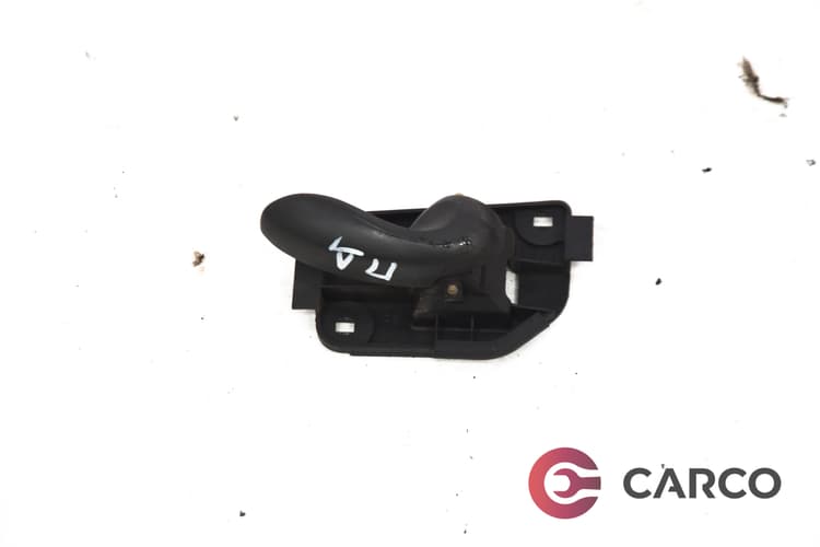 Вътрешна дръжка предна дясна за FIAT PUNTO (188) 1.2 16V 80 (188.233, .235, .253, .255, .333, .353, .639...) (1999)