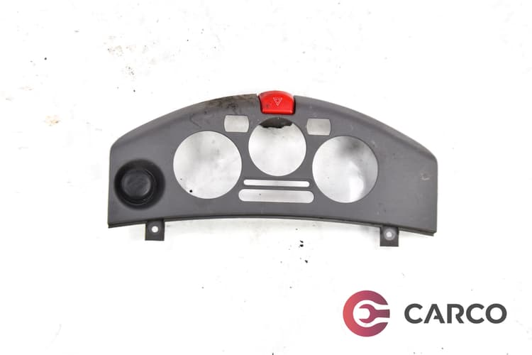 Панел копче аварийни светлини за NISSAN MICRA III (K12) 1.2 16V (2003 - 2010)