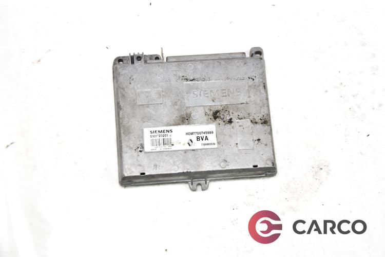 Компютър двигател HOM7700745989 за RENAULT SAFRANE   (B54_) 2.2 (B541) (1992 - 1996)