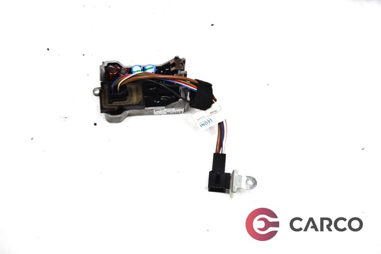Нагревател антифриз 2038214058 за MERCEDES-BENZ C-CLASS седан (W203) C 180 (203.035) (2000 - 2007)