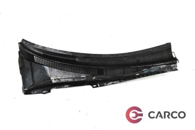 Лайсна под чистачки дясна за MAZDA 6 седан (GG) 2.0 DI (2002 - 2008)