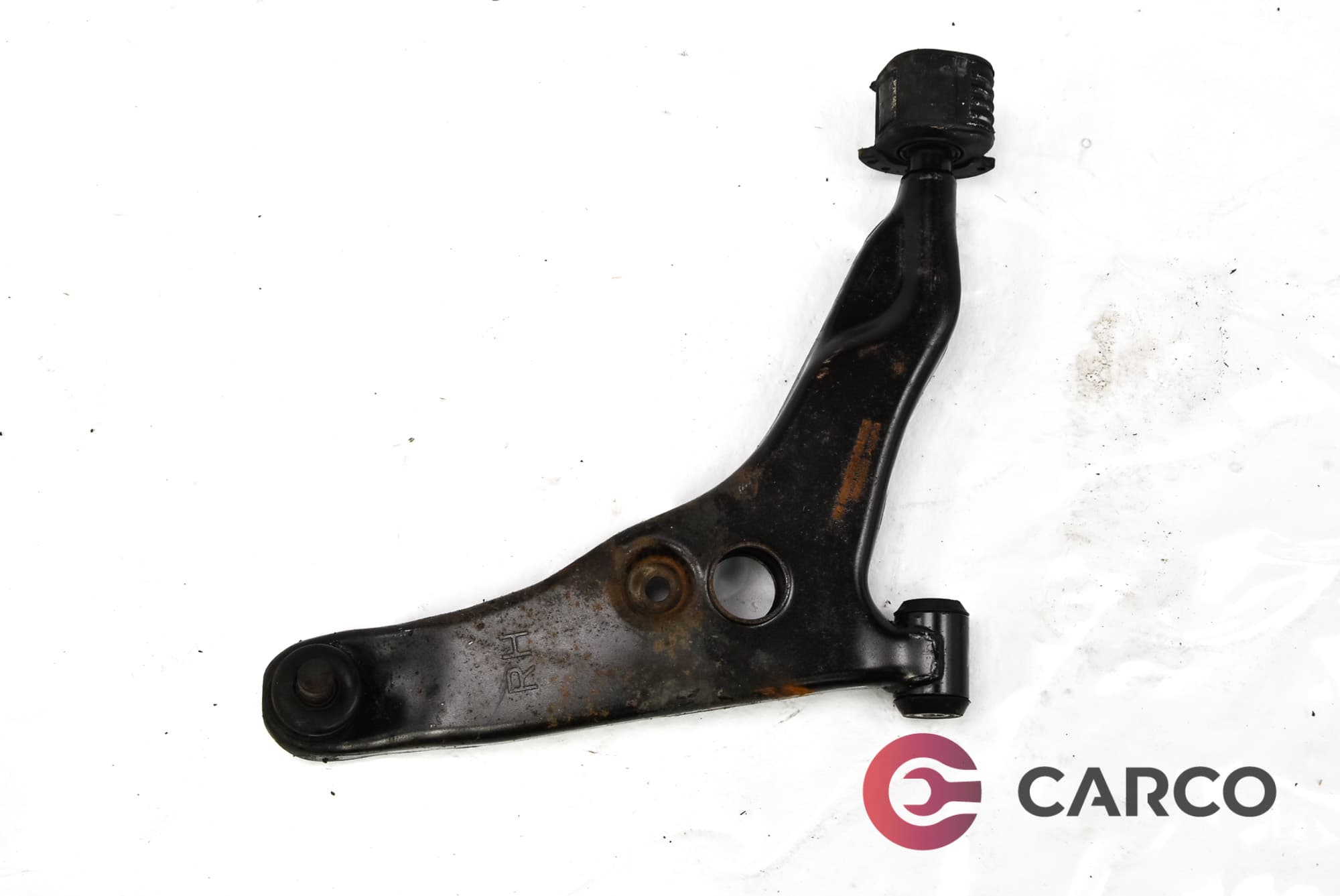 Носач преден десен за MITSUBISHI CARISMA (DA_) 1.8 16V GDI (DA2A) (1995 - 2006)