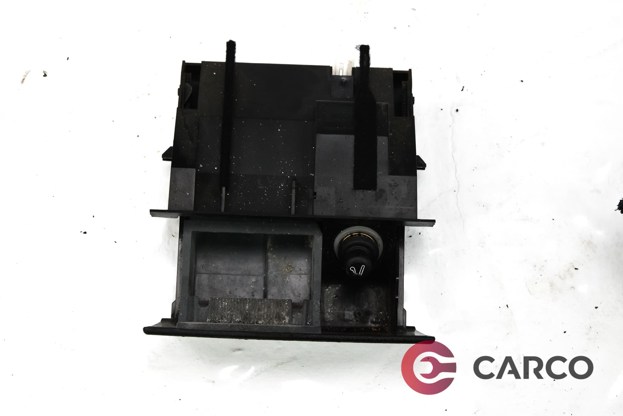 Пепелник за MITSUBISHI CARISMA (DA_) 1.8 16V GDI (DA2A) (1995 - 2006)