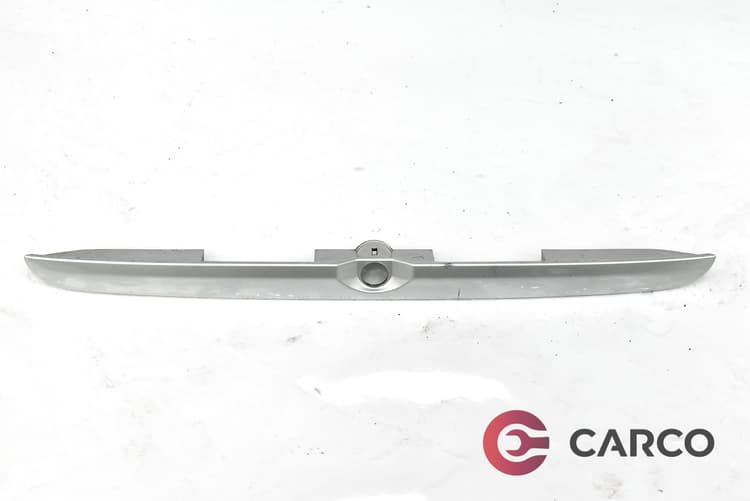 Лайсна над регистрационен номер за MITSUBISHI CARISMA (DA_) 1.8 16V GDI (DA2A) (1995 - 2006)