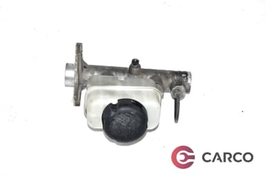 Спирачна помпа с казанче за HYUNDAI SONATA IV седан (EF) 2.0 16V (1998 - 2005)