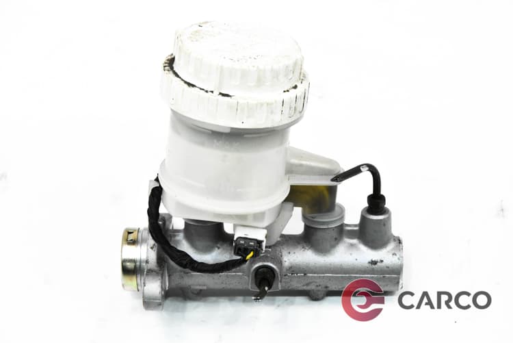 Спирачна помпа с казанче за MITSUBISHI GALANT VI седан (EA_) 2.0 (EA2A) (1996 - 2004)