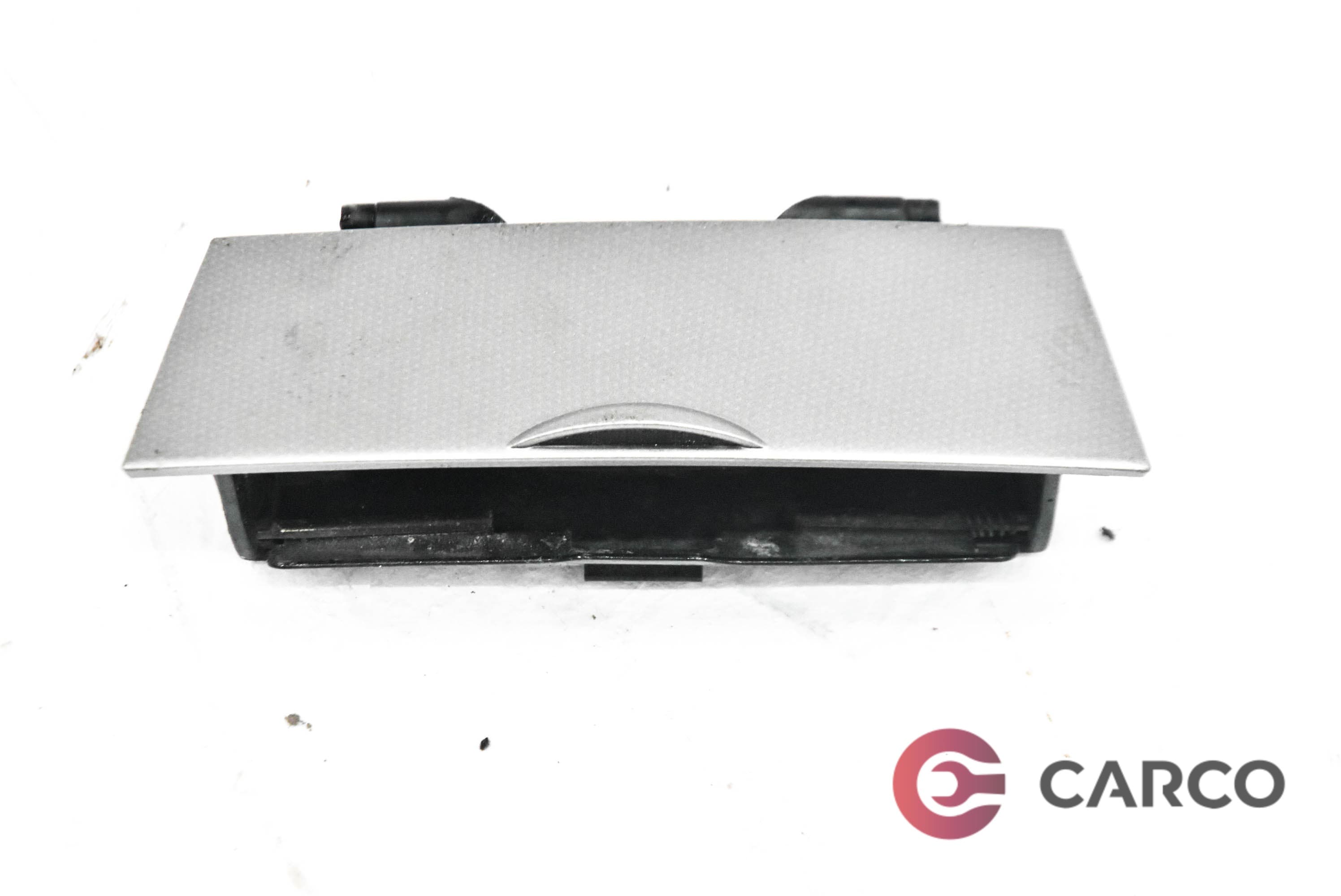 Пепелник за TOYOTA COROLLA седан (_E12) 1.4L 16V (2001 - 2006)