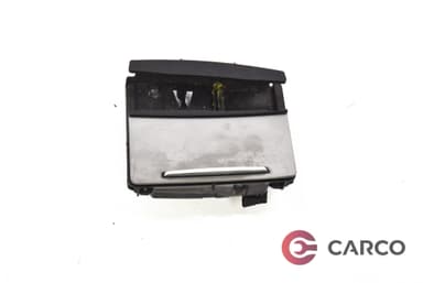 Пепелник 4F2857951 за AUDI A6 Avant (4F5, C6) 2.0 TDI (2005 - 2011)
