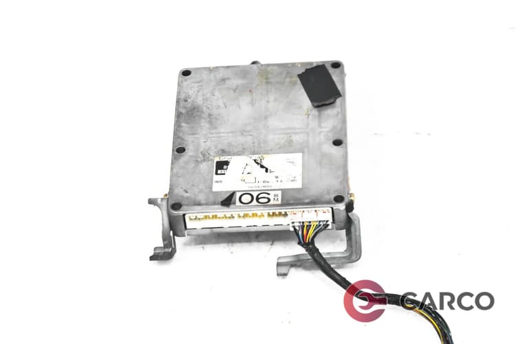 Компютър двигател за TOYOTA YARIS  (SCP1_, NLP1_, NCP1_) 1.0 16V (1999 - 2005)