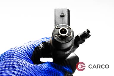 Дюза дизел 0445110 09 за MERCEDES-BENZ S-CLASS седан (W220) S 400 CDI (220.028, 220.128) (1998 - 2005)