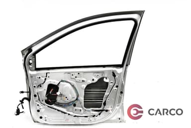 Врата предна дясна за NISSAN ALMERA TINO FACELIFT 1.8 (2000)