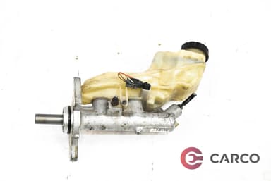 Спирачна помпа с казанче за TOYOTA COROLLA Combi (_E12J_, _E12T_) 1.4 D4-D (2001 - 2007)