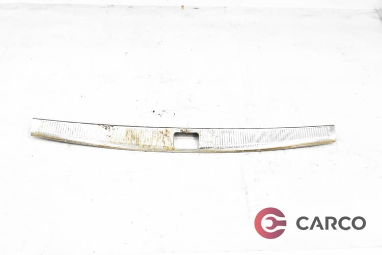 Лайсна около заключалка заден капак за AUDI ALLROAD комби (4BH, C5) 2.5 TDI quattro (2000 - 2005)
