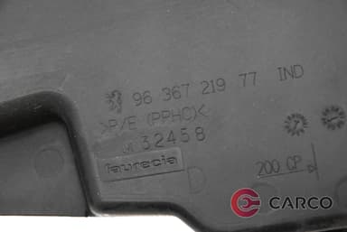 Интериорна лайсна 9636721977 за PEUGEOT 307 CC (3B) 2.0 16V (2003)