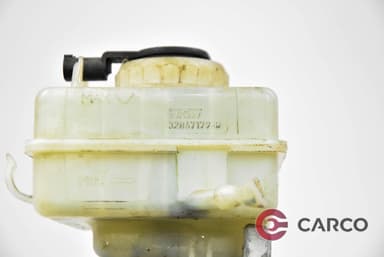 Спирачна помпа с казанче 32067179 за BMW 5 седан (E60) 525 d (2003 - 2010)