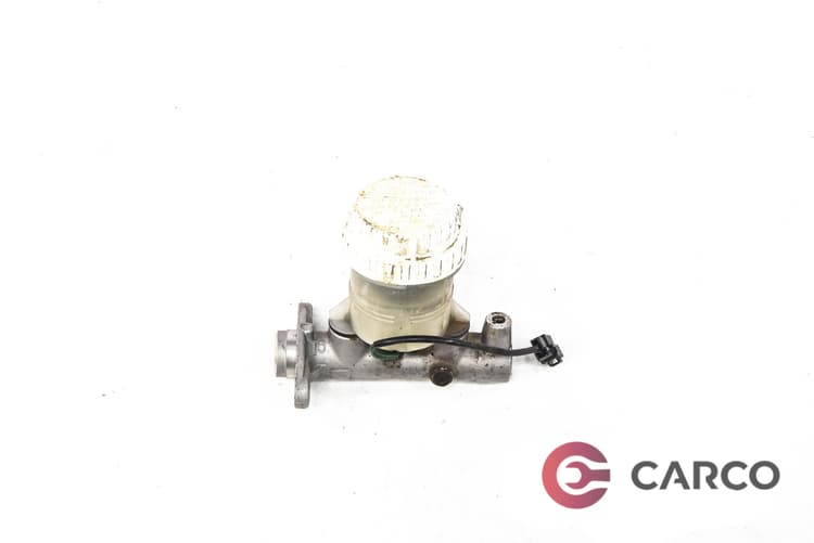 Спирачна помпа с казанче за MITSUBISHI SPACE RUNNER (N1_W, N2_W) 1.8 4WD (N21W) (1991 - 1999)