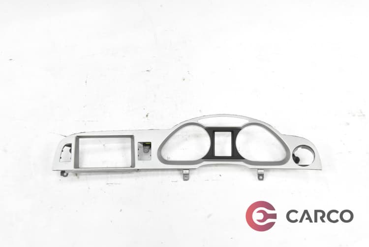 Лайсна около километраж и дисплей за AUDI A6 седан (4F2, C6) 2.0 TDI (2004 - 2011)