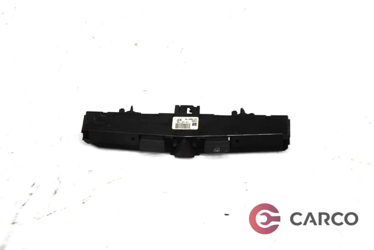 Панел копчета аварийни светлини и централно заключване за OPEL ZAFIRA B (A05) 1.9 CDTI (2005)