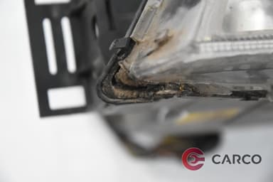 Фар ляв Xenon с крушка за FORD MONDEO Mk III комби (BWY) 2.0 16V (2000 - 2007)