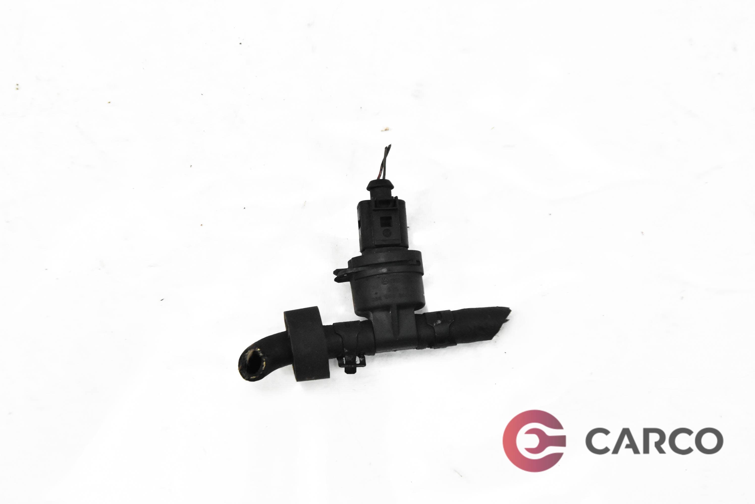 Сензор температура 038906081B за VW PASSAT седан (3C2) 2.0 TDI (2005 - 2010)
