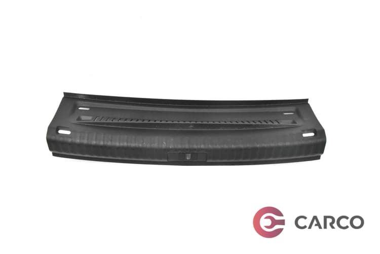 Кора около заключалка заден капак за VW TIGUAN Facelift 2.0 TSI 4motion (2007)