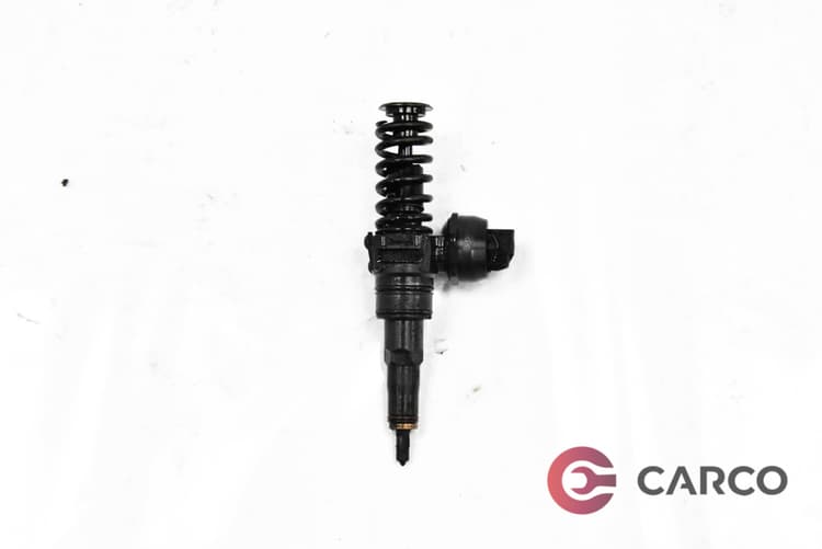 Дюза дизел 038 130 073 за SEAT CORDOBA седан (6L2) 1.9 TDI (2002 - 2009)