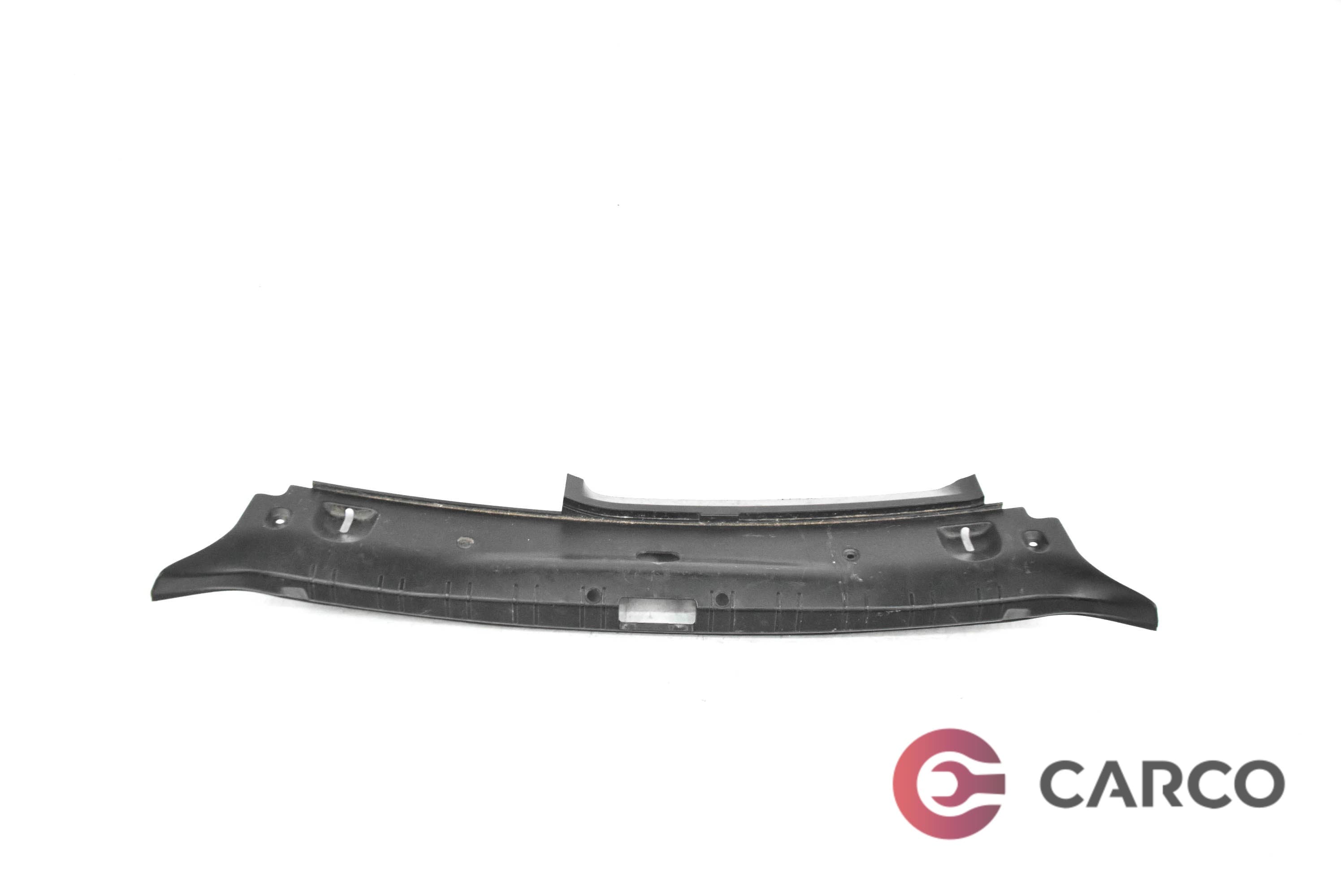 Лайсна около заключалка заден капак за BMW 7 седан (E65, E66, E67) 730 d (2001 - 2009)