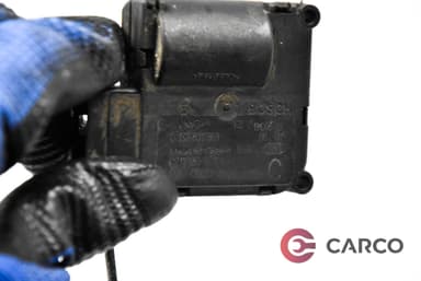 Моторче клапа парно 4F0860511B за AUDI A8 седан (4E_) 4.2 TDI quattro (2002 - 2010)