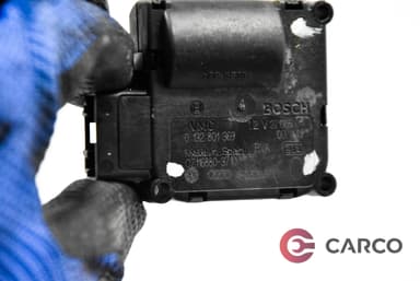 Моторче клапа парно 4F0860511B за AUDI A8 седан (4E_) 4.2 TDI quattro (2002 - 2010)