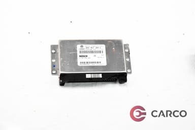 Модул ESP 8D0907389D за VW PASSAT седан (3B5.5) 2.0i (1996 - 2001)