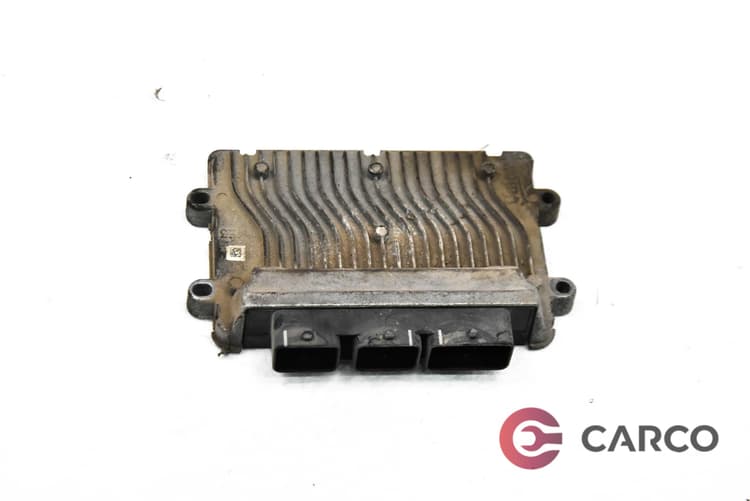 Компютър двигател 9677592980 за PEUGEOT 206+ (T3E) 1.4 i (2009)