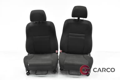 Седалки предни десен волан за TOYOTA AVENSIS седан (T25_) 1.8 (2003 - 2008)